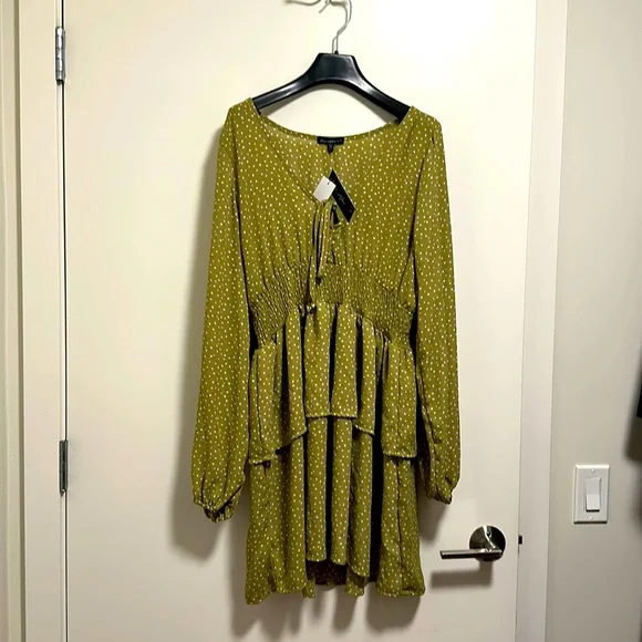slim fit dress slacks Nellie Mini Dress Green Polka Dot main image 1